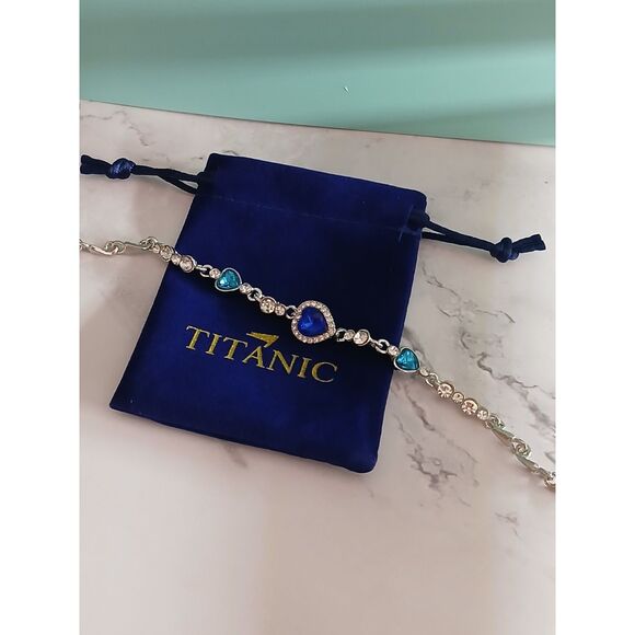 Titanic Heart of the Ocean Blue Heart Bracelet Purchased at Attraction Gift Shop - Picture 1 of 15